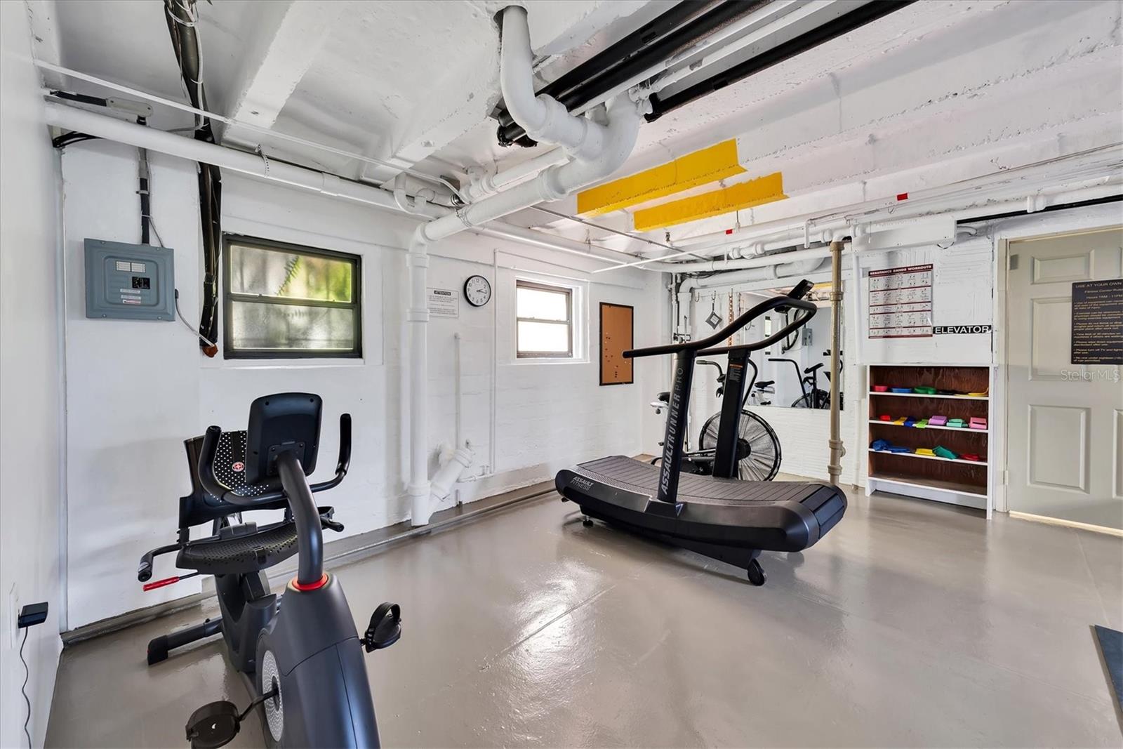 Image 32 of 39 For 130 4th Avenue N 201