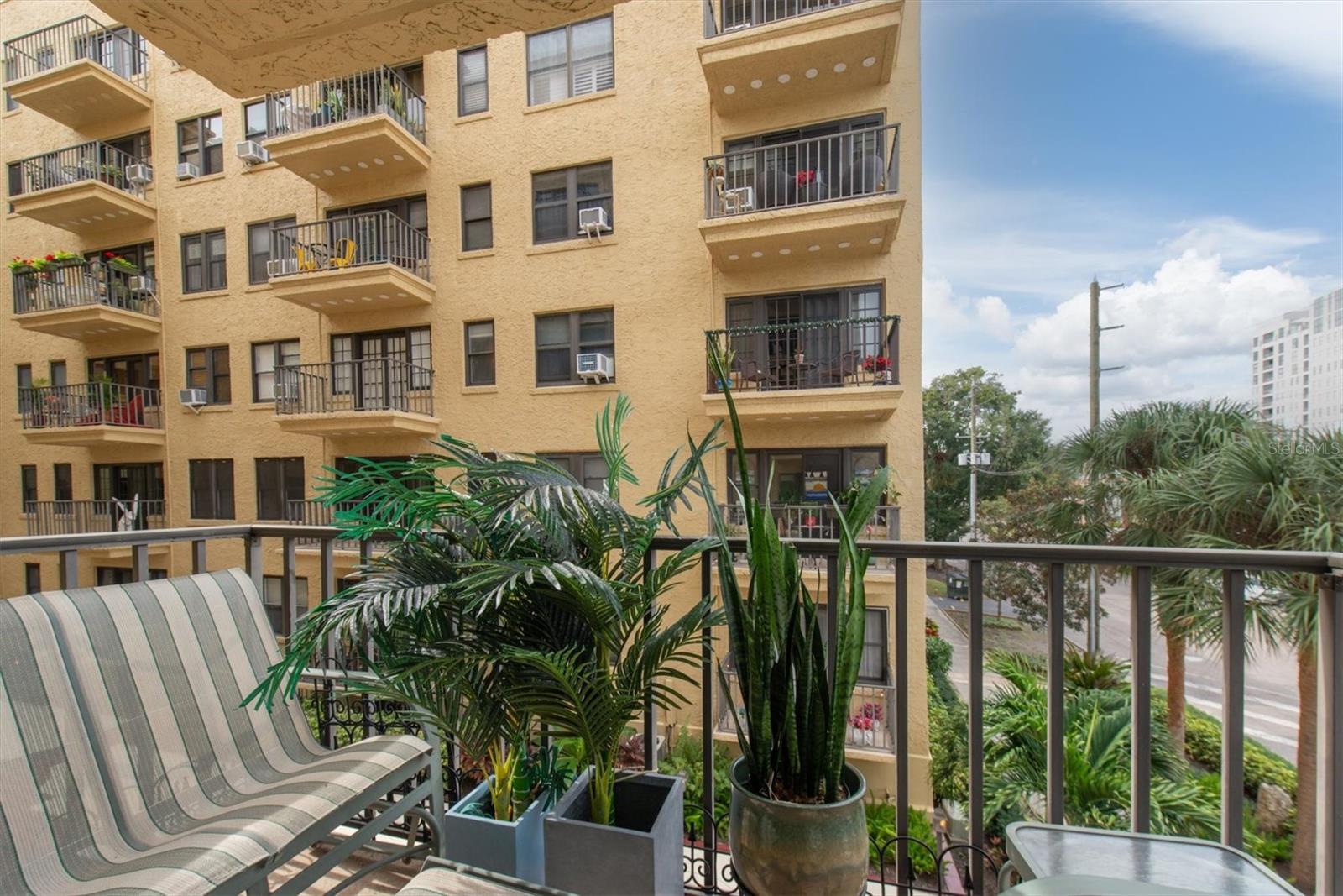 Image 37 of 39 For 130 4th Avenue N 201