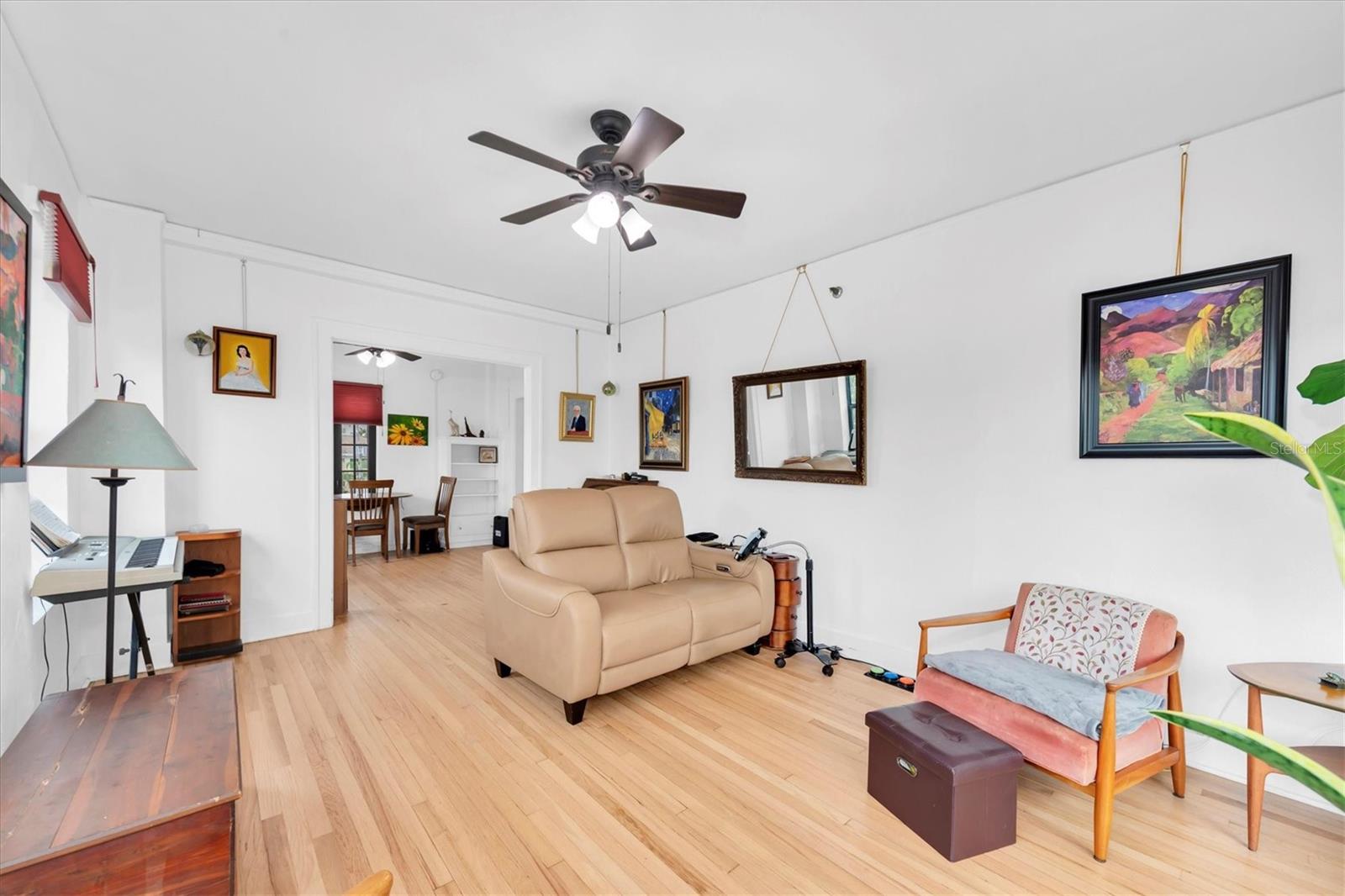 Image 6 of 39 For 130 4th Avenue N 201