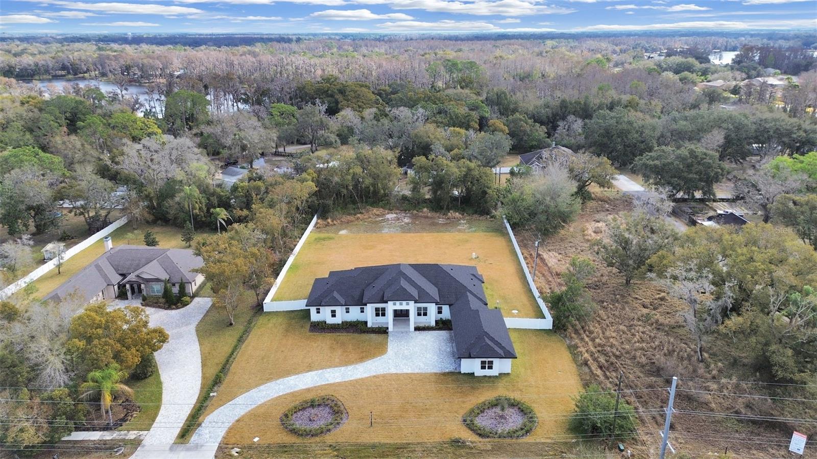 Image 2 of 53 For 17841 Simmons Road