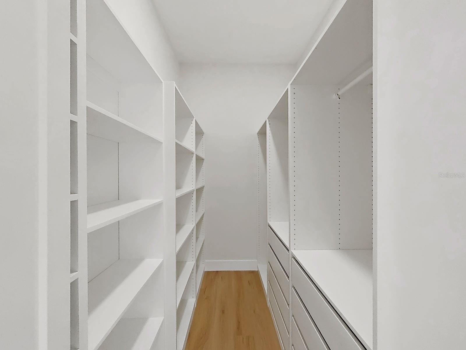 Image 26 of 53 For 17841 Simmons Road