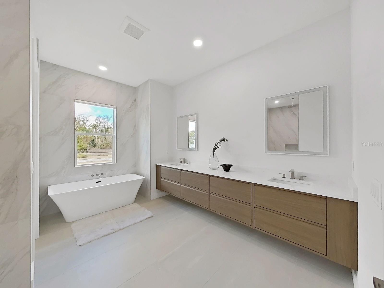 Image 29 of 53 For 17841 Simmons Road