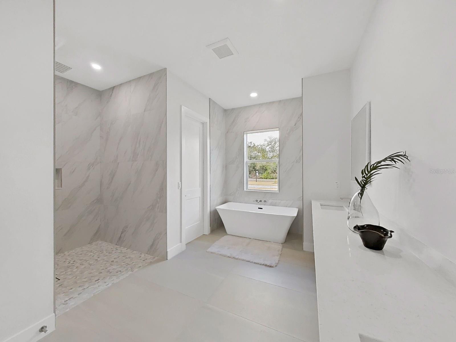 Image 30 of 53 For 17841 Simmons Road