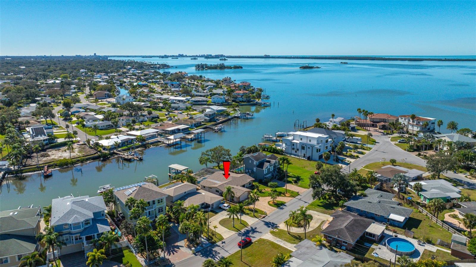 Image 3 of 34 For 539 Baywood Drive S