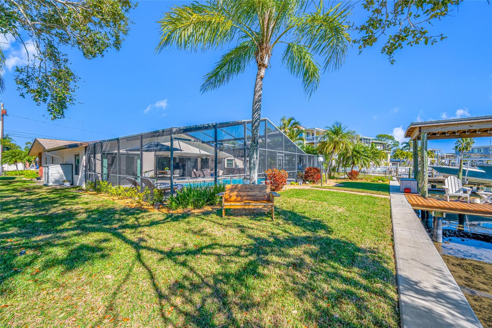 Image 30 of 34 For 539 Baywood Drive S