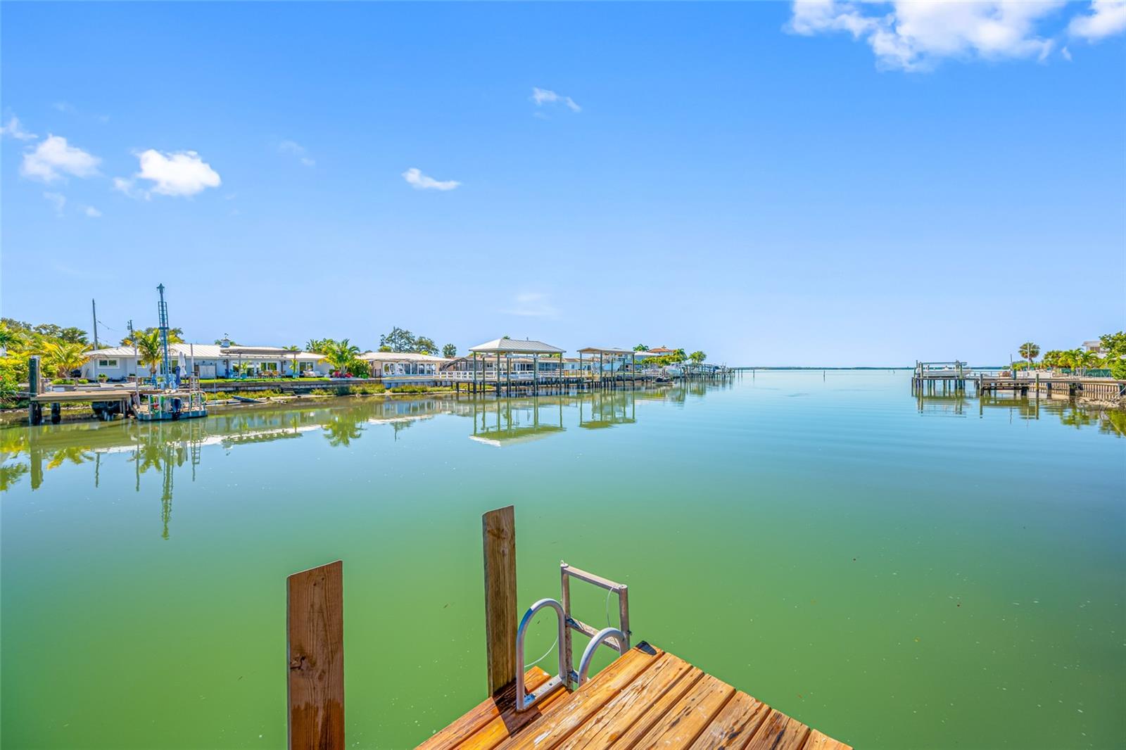 Image 31 of 34 For 539 Baywood Drive S