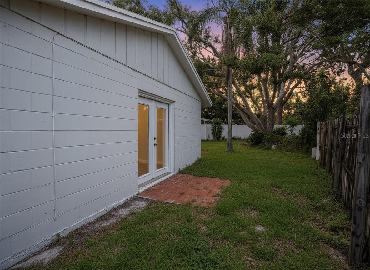 Image 25 of 30 For 7004 Lambright Court