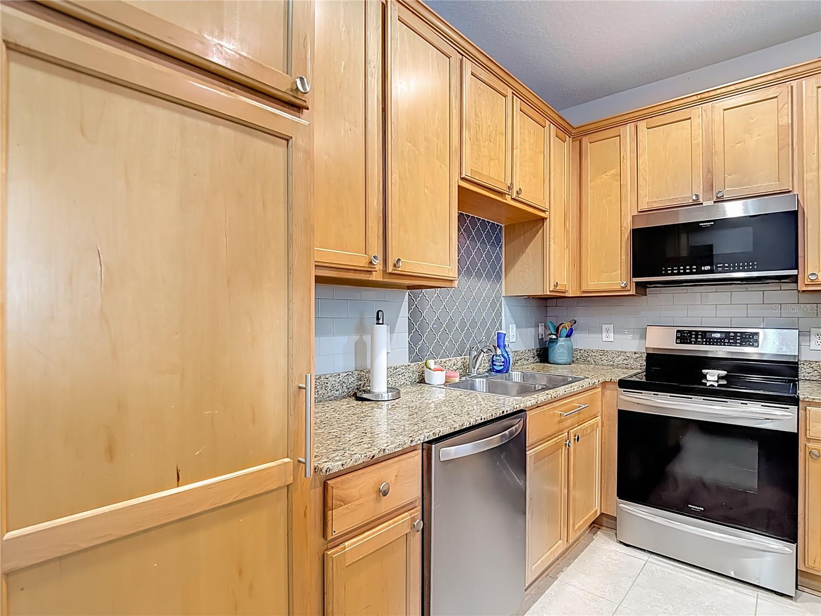 Image 21 of 58 For 2426 Middleton Grove Drive