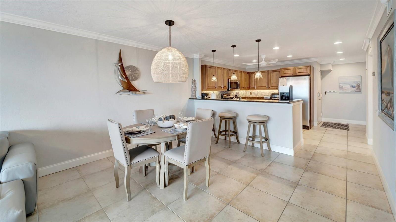 Image 8 of 26 For 1125 Peppertree Drive 705