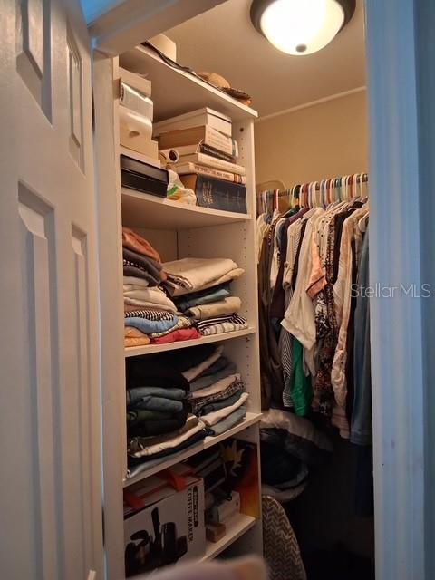 Image 10 of 21 For 237 Monroe Avenue