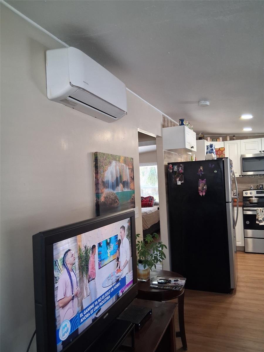 Image 14 of 21 For 237 Monroe Avenue