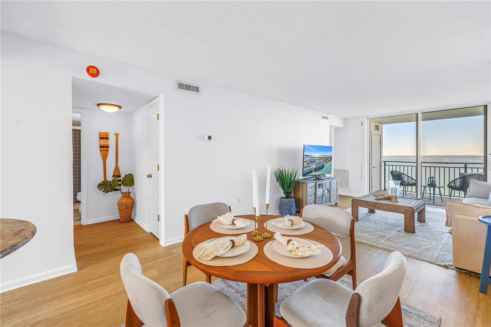 Image 10 of 35 For 9 Haig Place 510