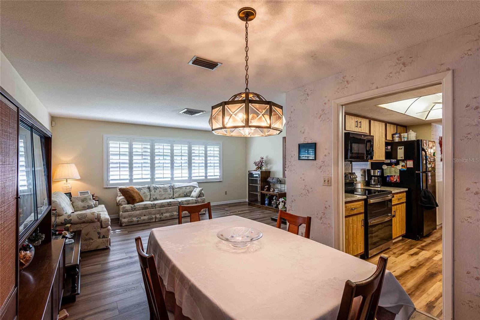 Image 12 of 41 For 1830 Oak Forest Drive S