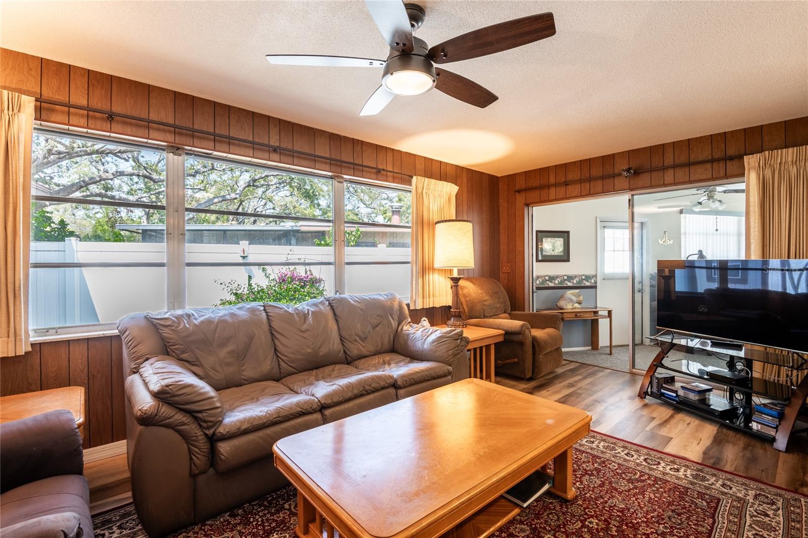 Image 18 of 41 For 1830 Oak Forest Drive S