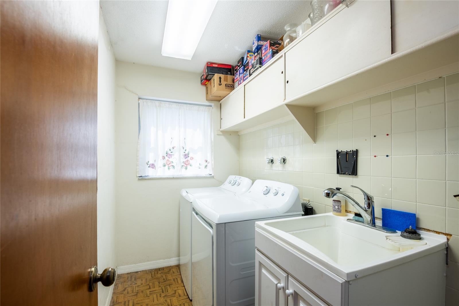 Image 29 of 41 For 1830 Oak Forest Drive S