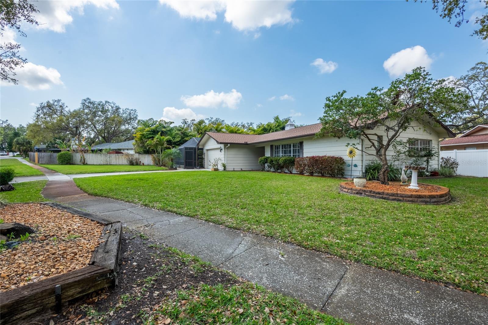 Image 38 of 41 For 1830 Oak Forest Drive S