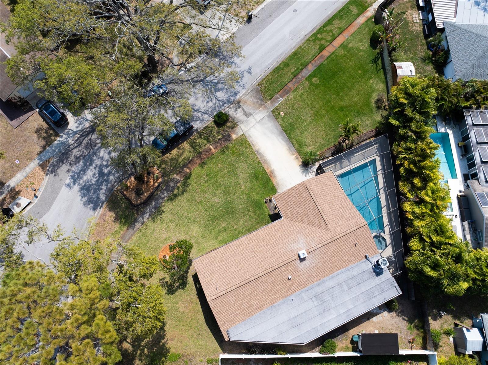 Image 4 of 41 For 1830 Oak Forest Drive S