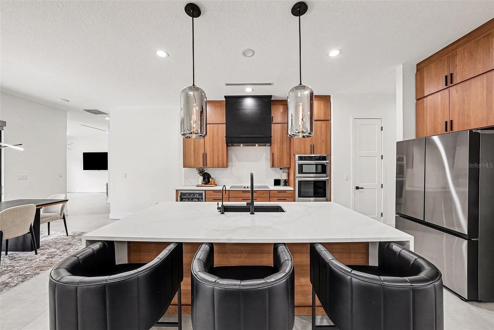 Image 13 of 56 For 17296 Raintree Road