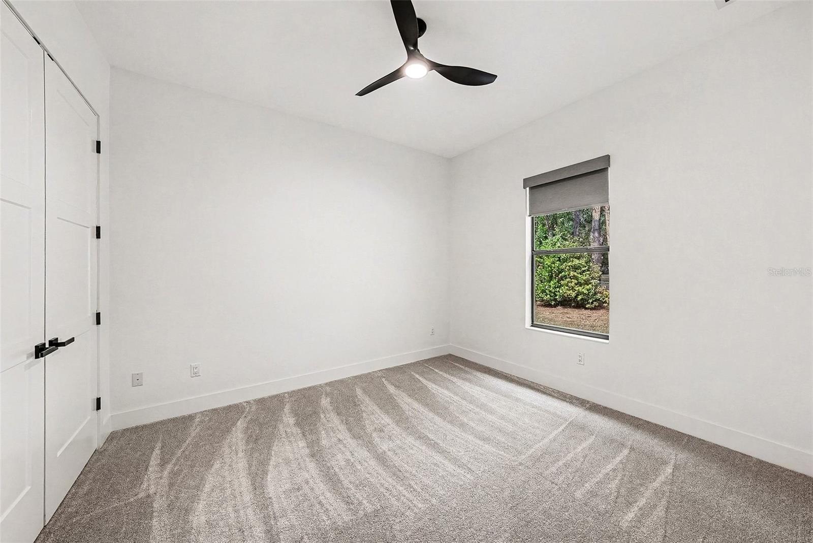 Image 34 of 56 For 17296 Raintree Road