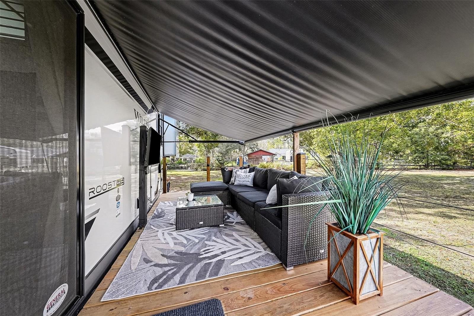 Image 41 of 56 For 17296 Raintree Road