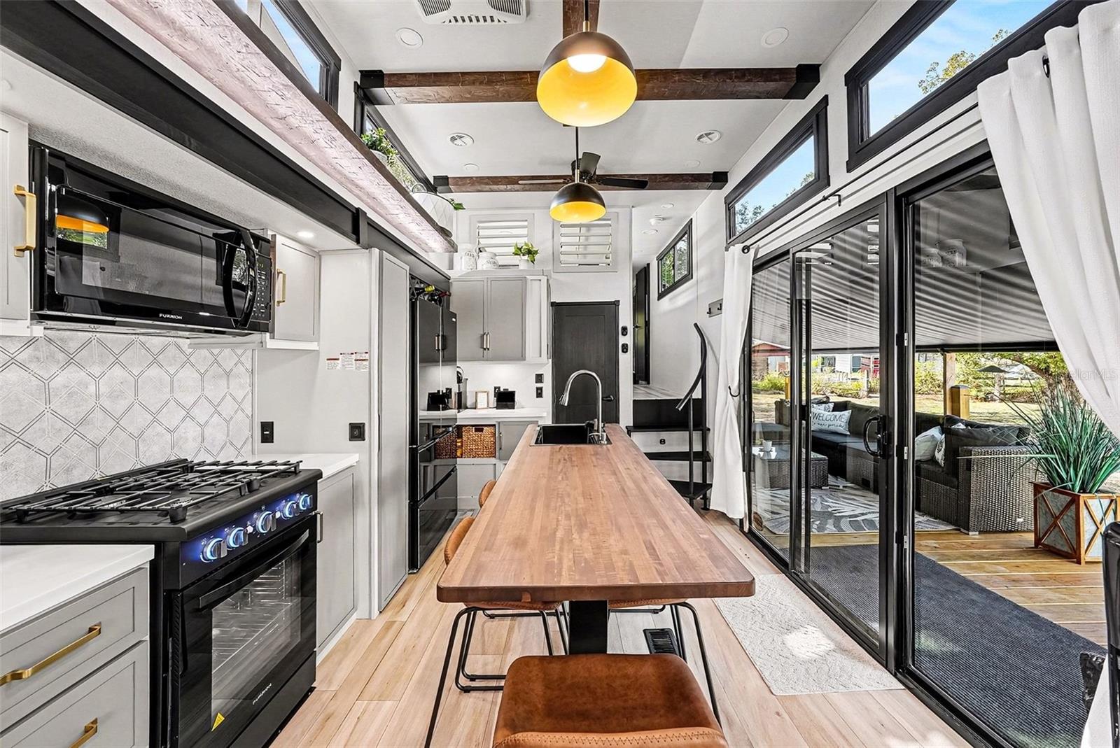 Image 47 of 56 For 17296 Raintree Road