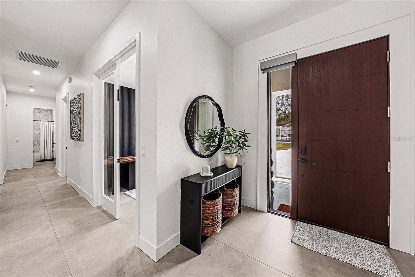 Image 9 of 56 For 17296 Raintree Road