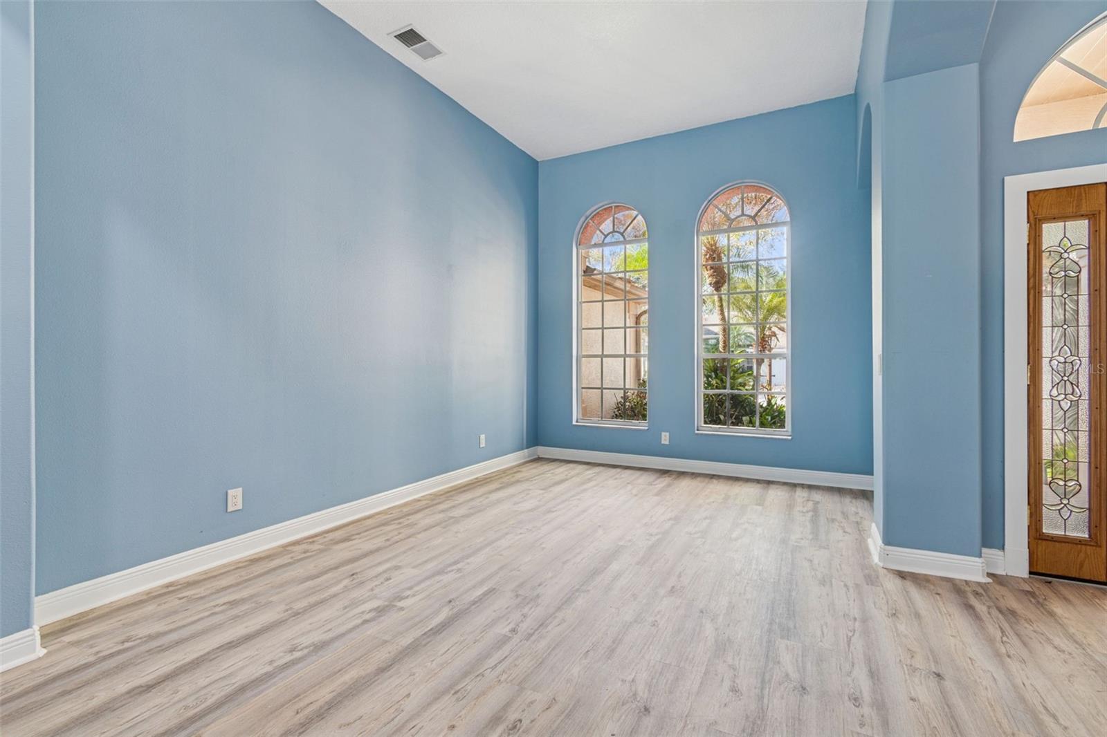 Image 18 of 100 For 9903 Bennington Drive