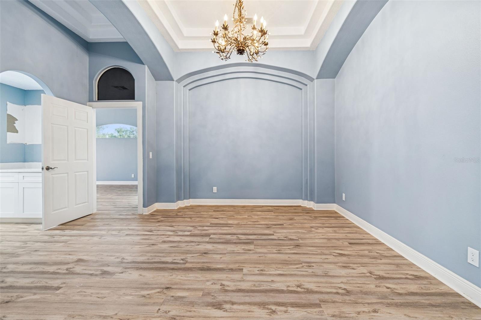 Image 31 of 100 For 9903 Bennington Drive