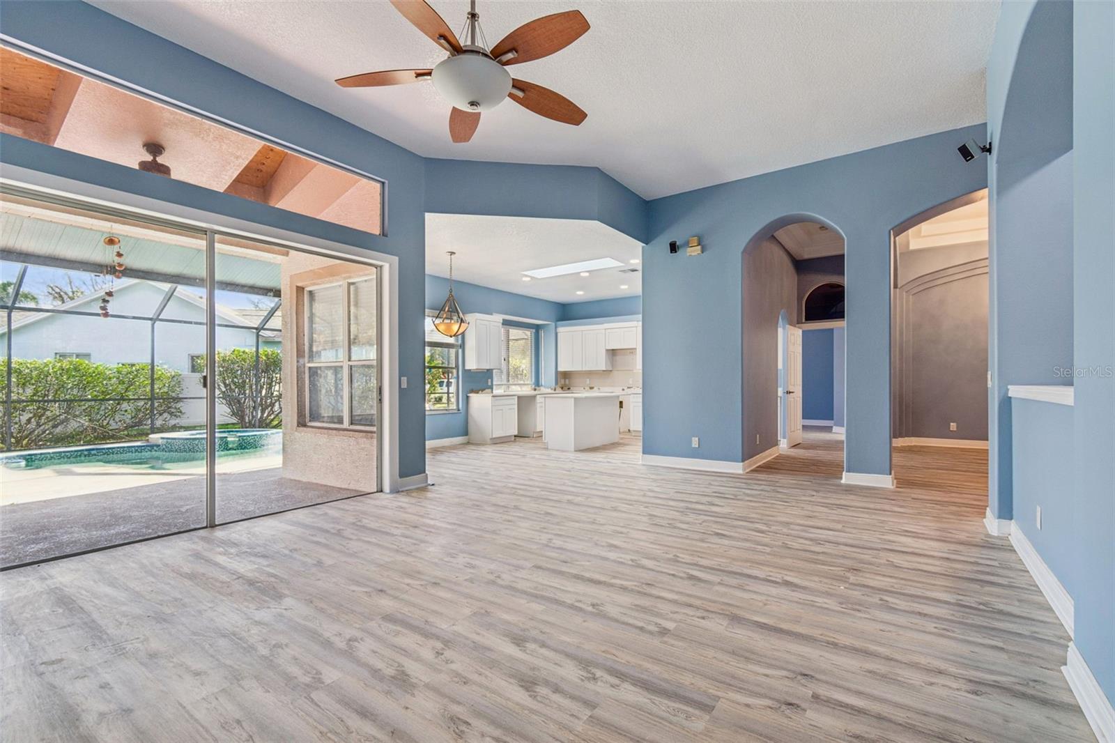 Image 41 of 100 For 9903 Bennington Drive