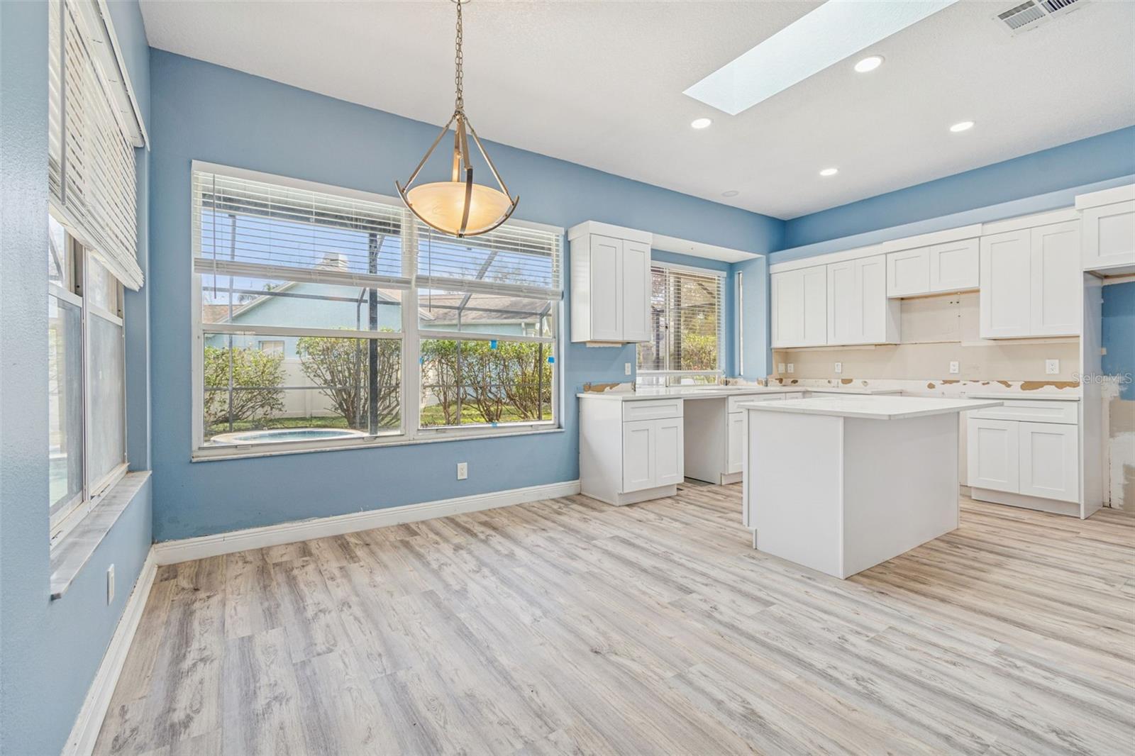 Image 49 of 100 For 9903 Bennington Drive