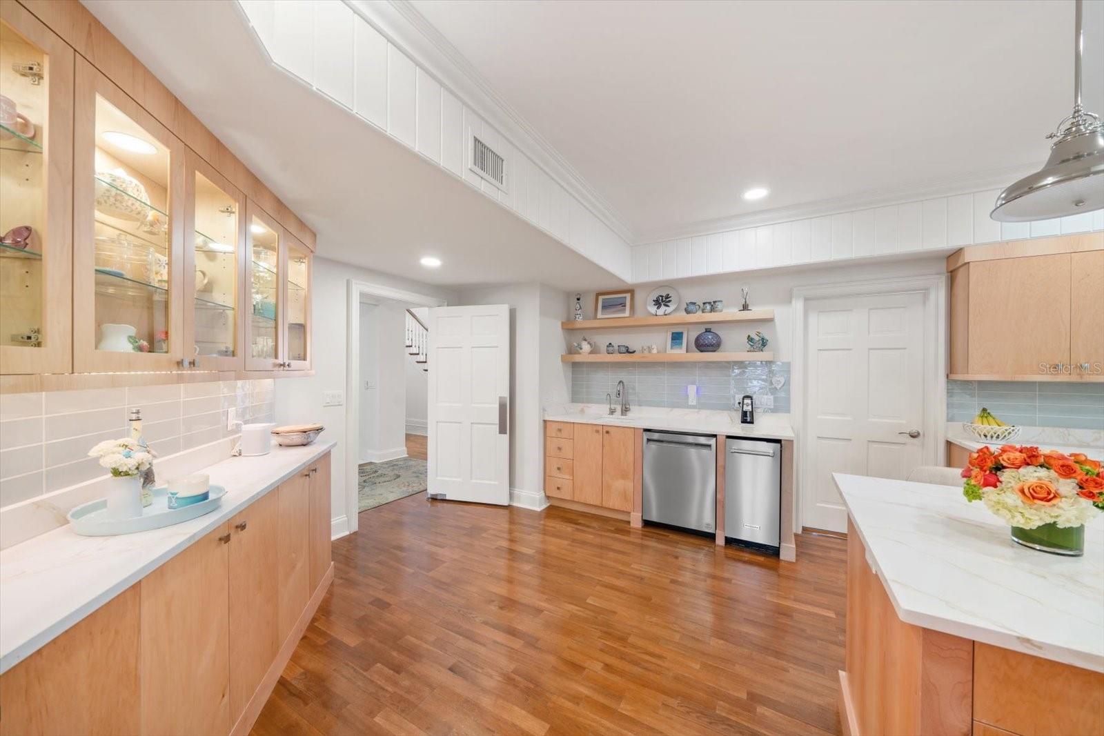 Image 16 of 100 For 430 St Andrews Drive