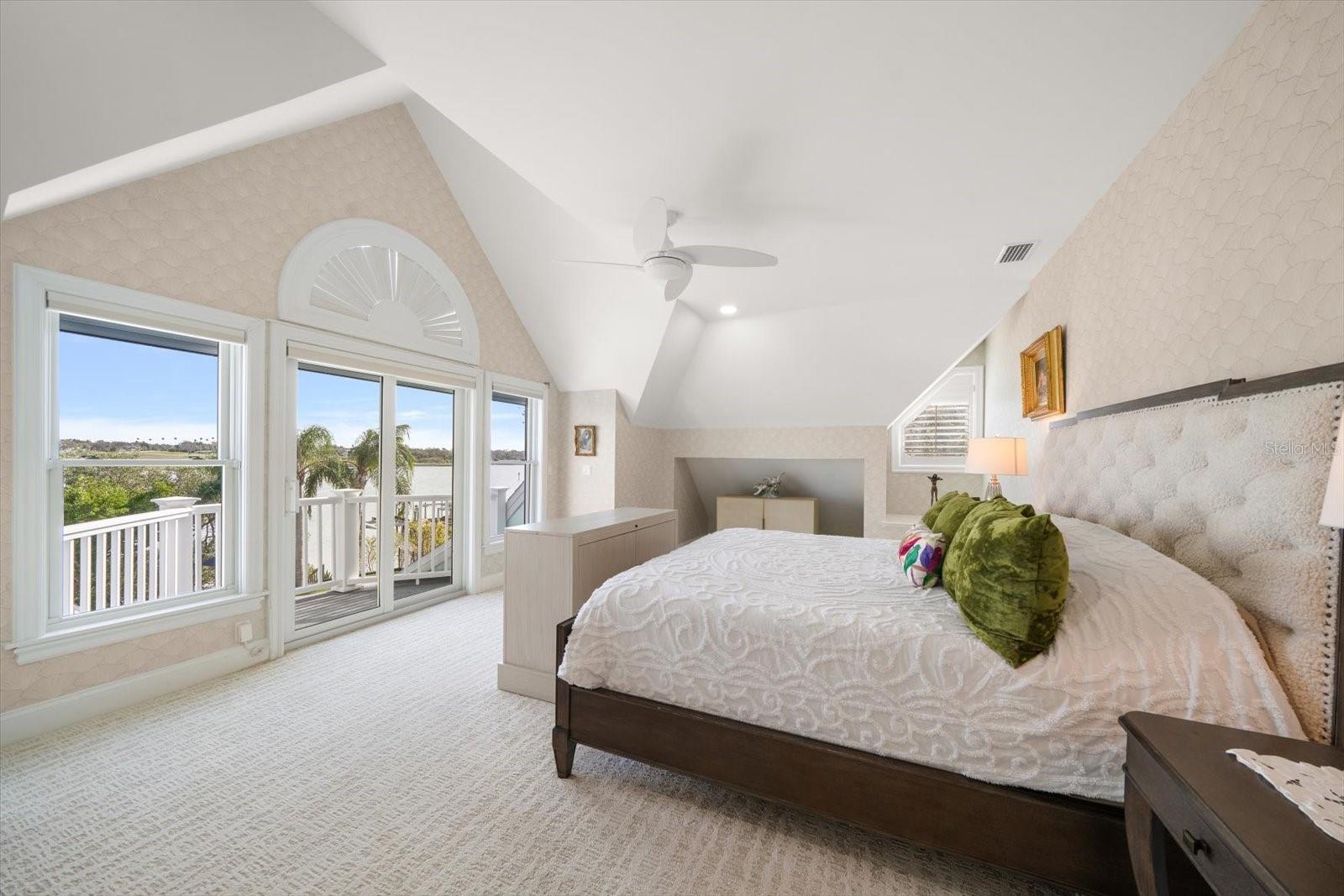 Image 43 of 100 For 430 St Andrews Drive