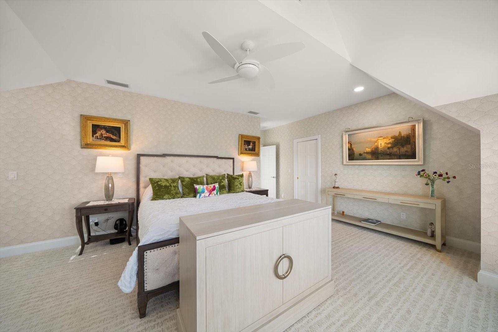 Image 45 of 100 For 430 St Andrews Drive