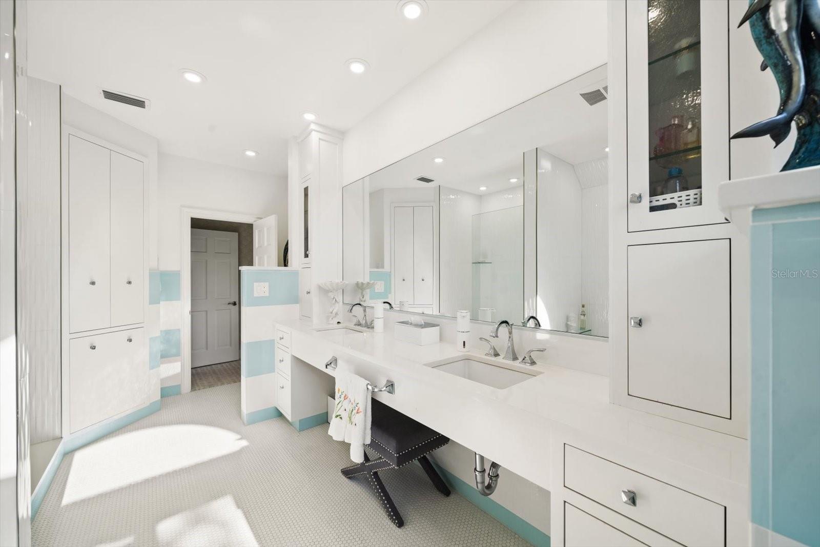 Image 49 of 100 For 430 St Andrews Drive