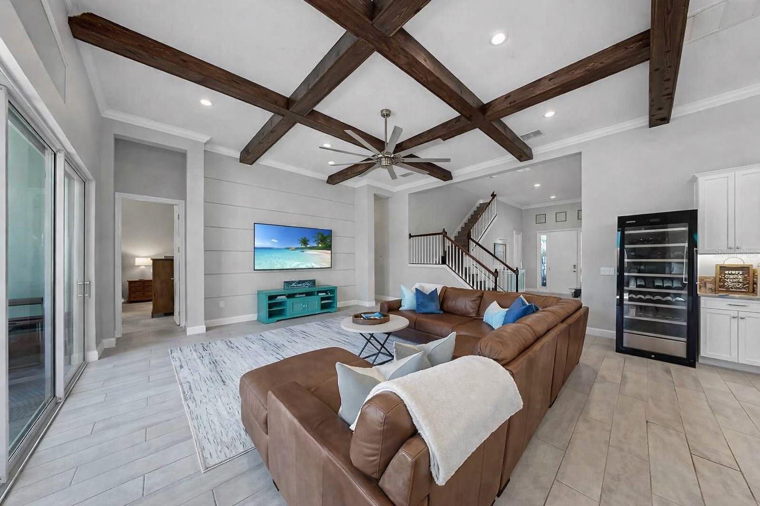 Image 21 of 100 For 826 Manns Harbor Drive