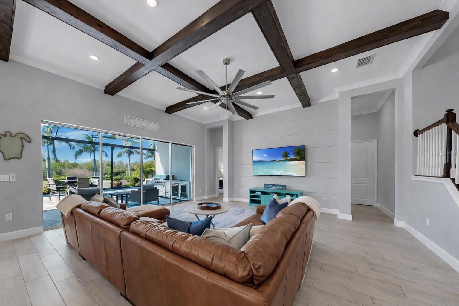 Image 23 of 100 For 826 Manns Harbor Drive