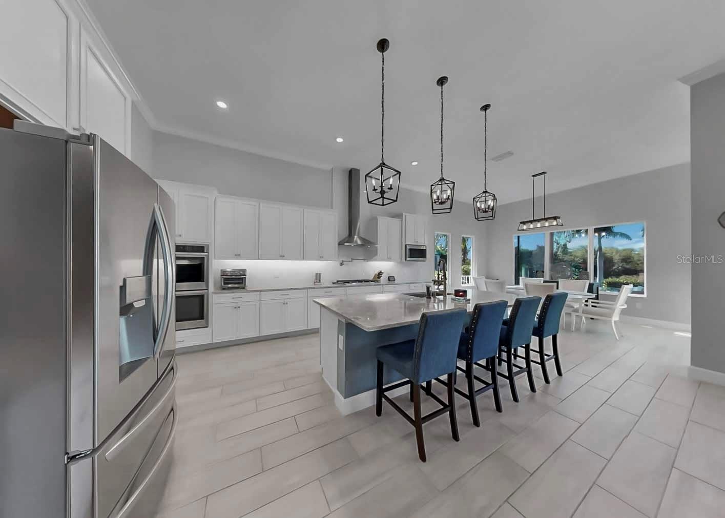 Image 29 of 100 For 826 Manns Harbor Drive