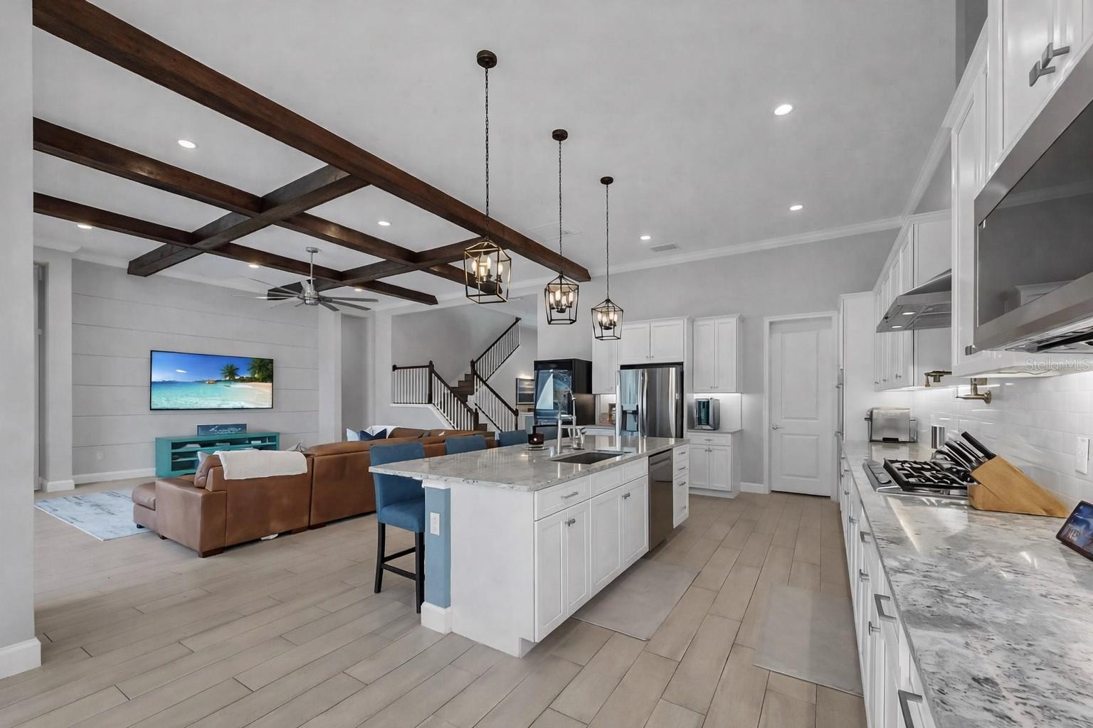 Image 35 of 100 For 826 Manns Harbor Drive