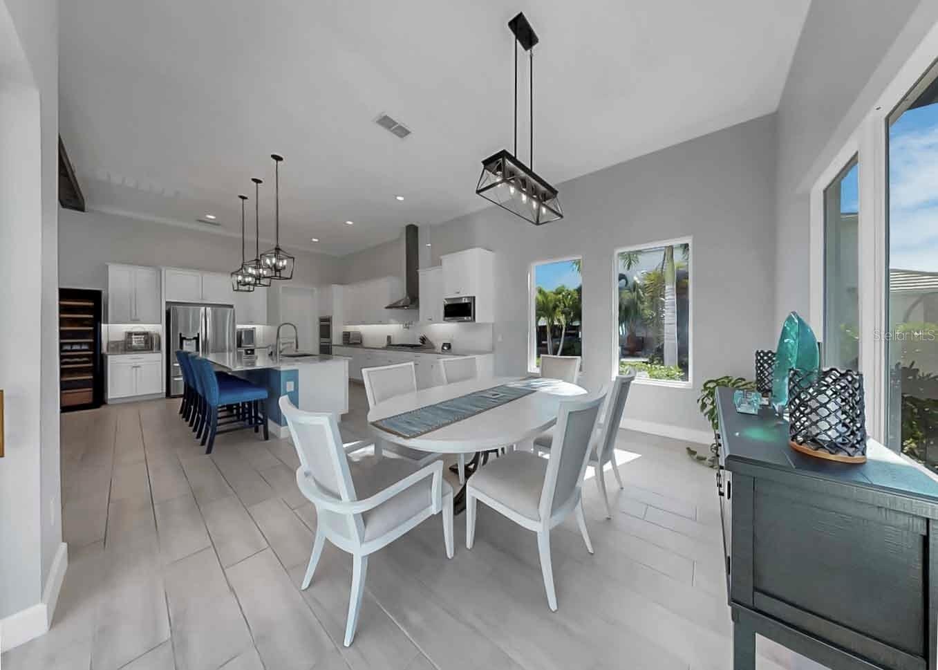 Image 38 of 100 For 826 Manns Harbor Drive