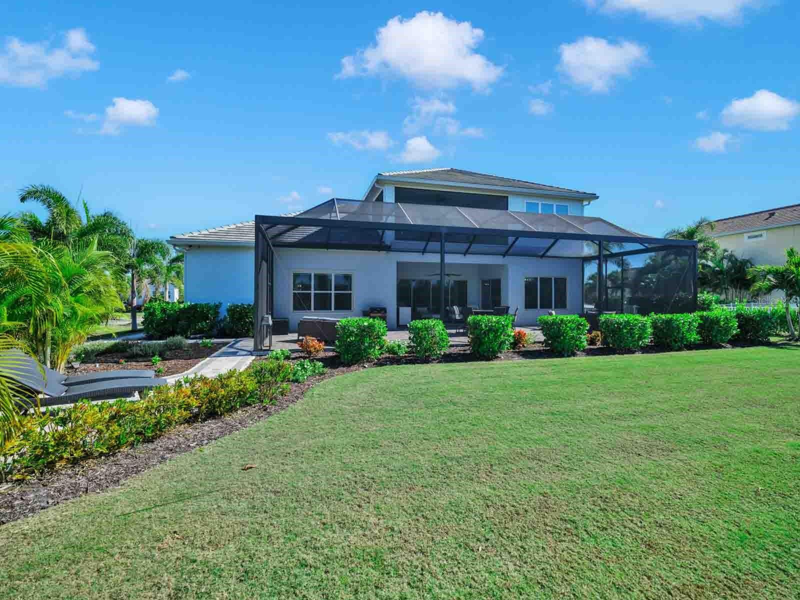 Image 4 of 100 For 826 Manns Harbor Drive