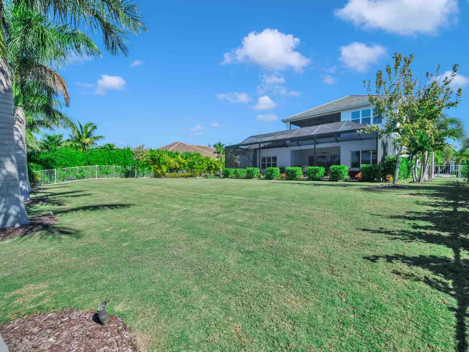 Image 5 of 100 For 826 Manns Harbor Drive