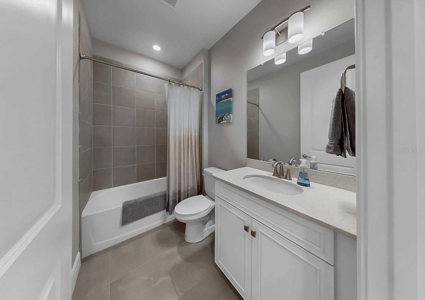 Image 53 of 100 For 826 Manns Harbor Drive