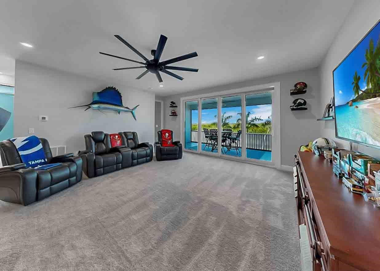 Image 56 of 100 For 826 Manns Harbor Drive