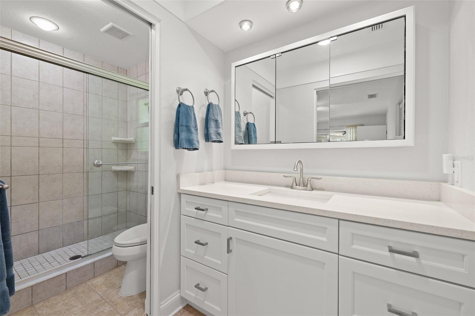 Image 18 of 47 For 8678 10th Street N