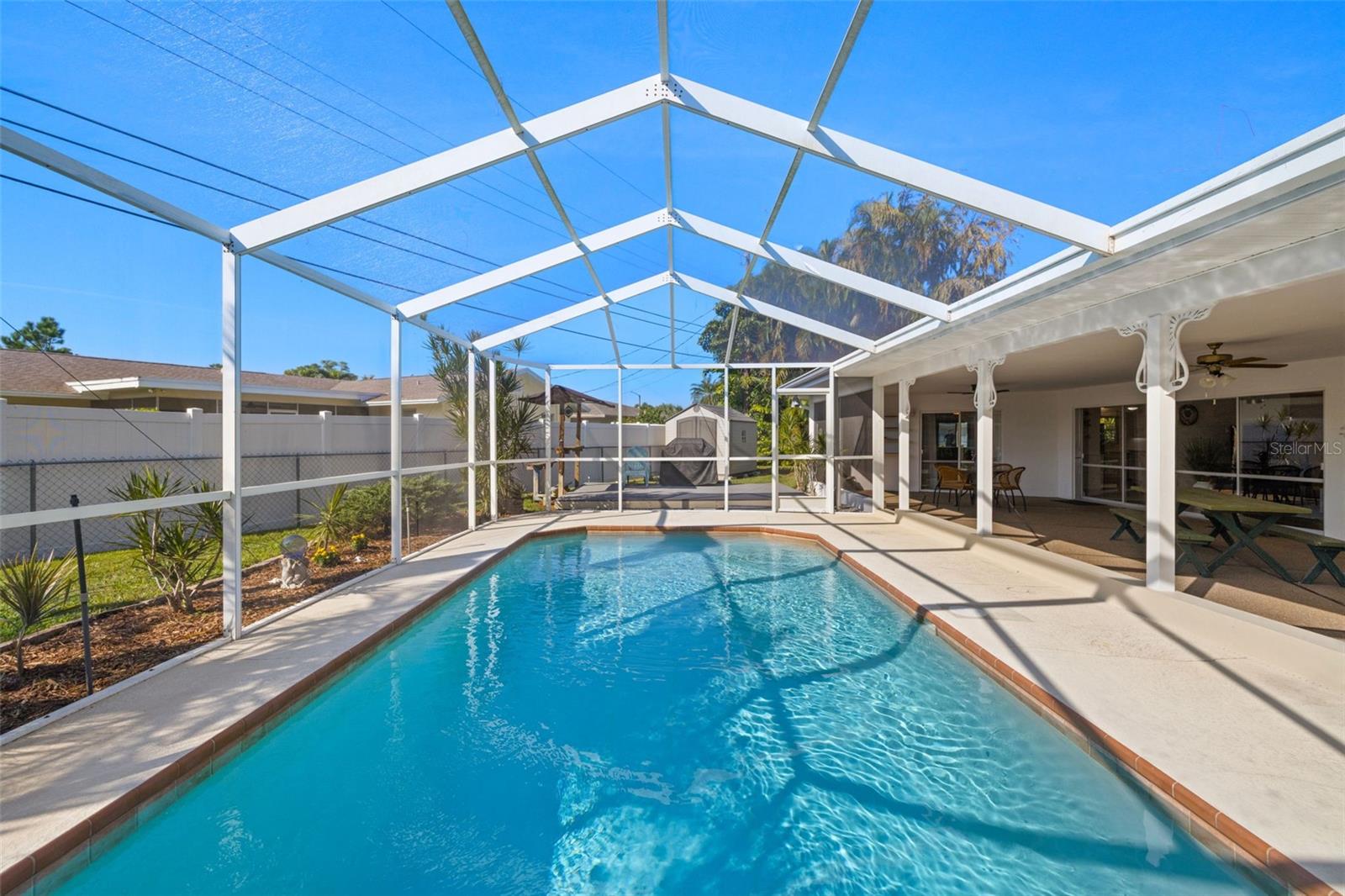 Image 32 of 47 For 8678 10th Street N