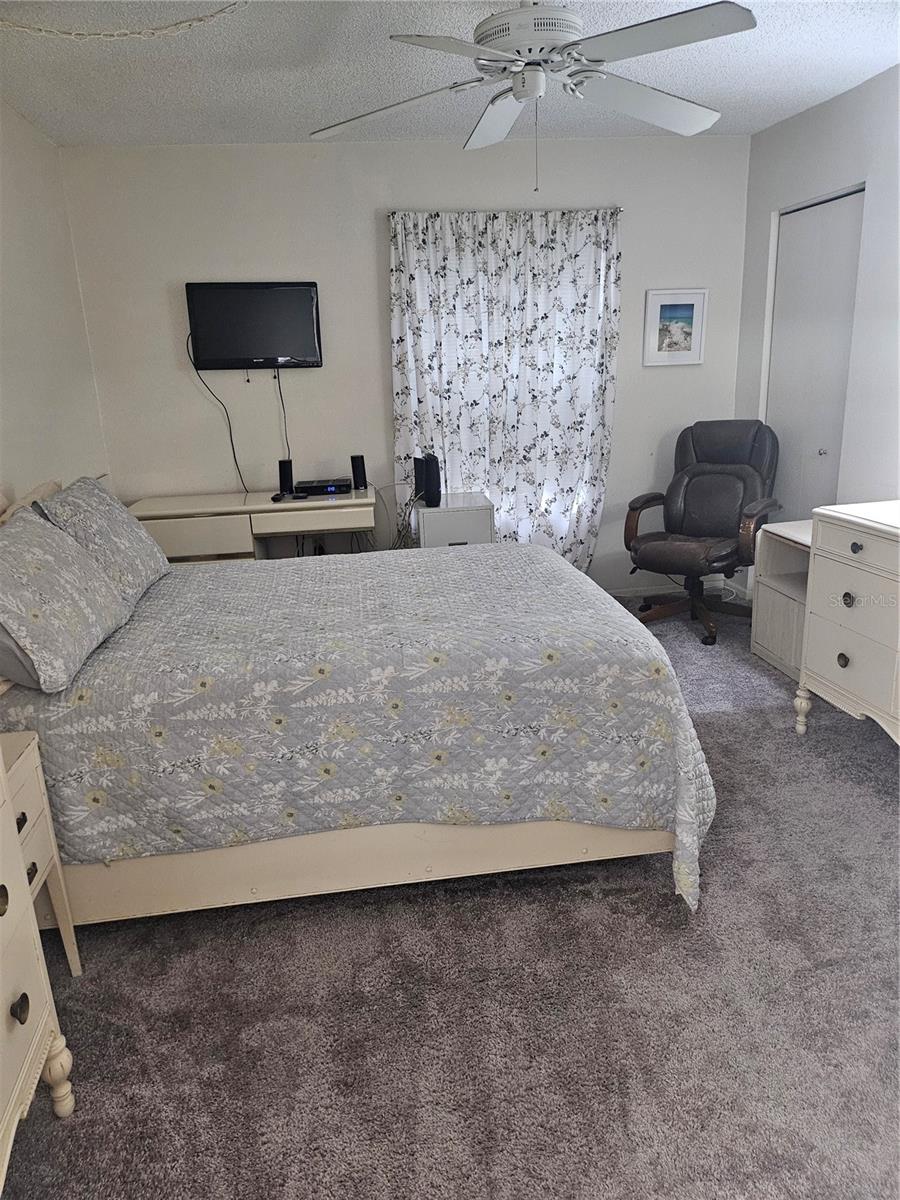 Image 12 of 16 For 4138 37th Street S 142