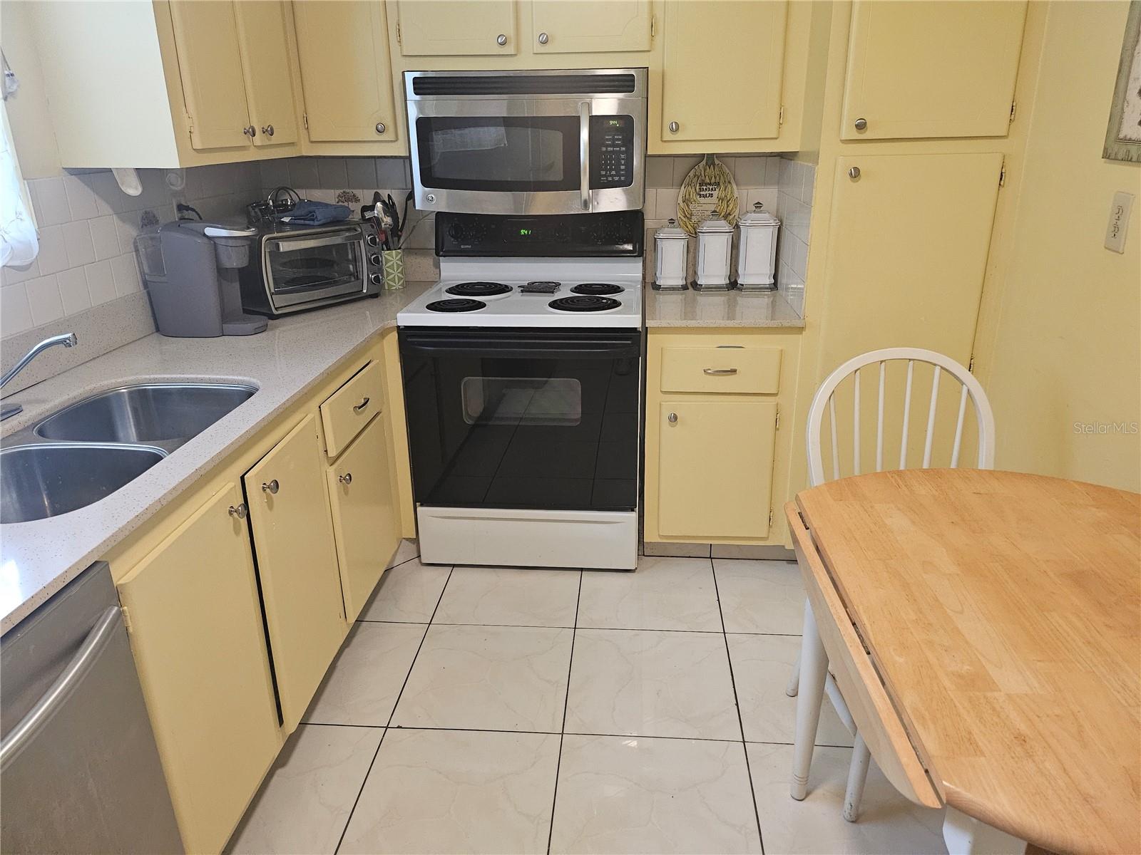 Image 8 of 16 For 4138 37th Street S 142