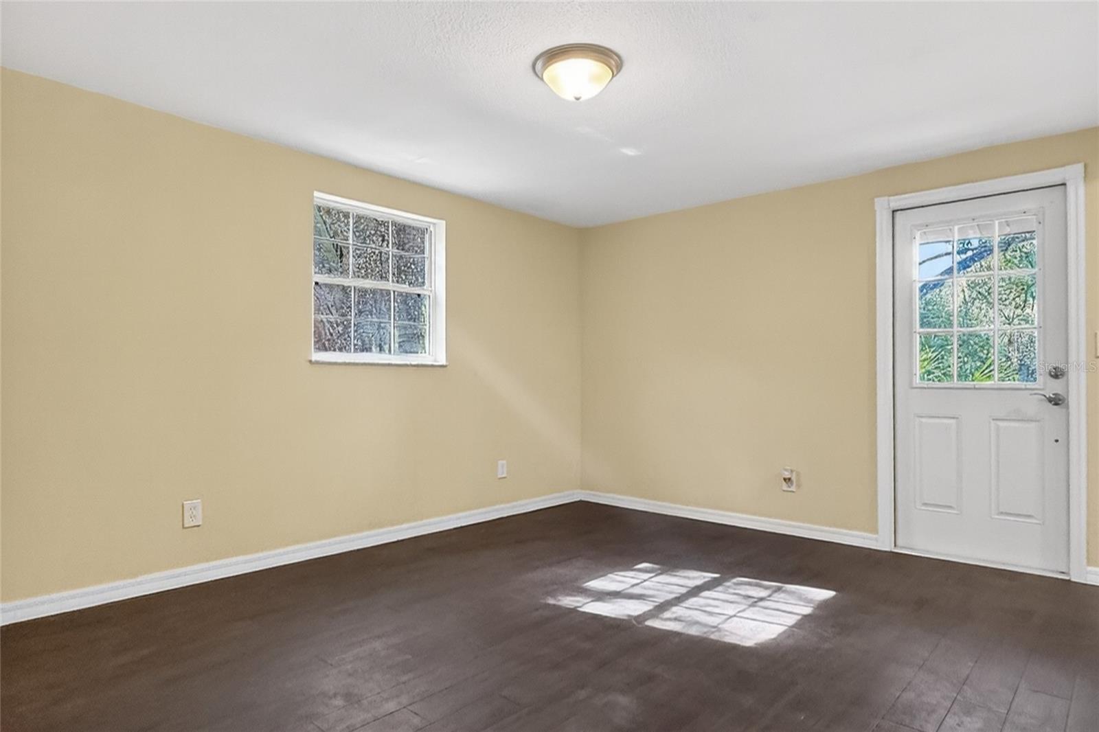 Image 12 of 24 For 17220 Estes Road