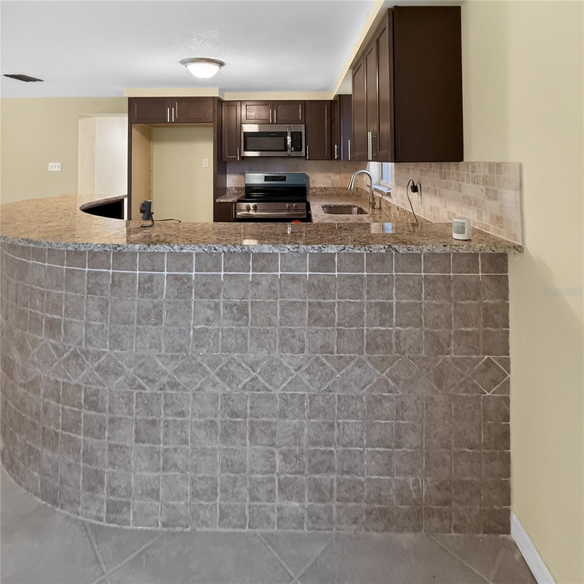 Image 17 of 24 For 17220 Estes Road