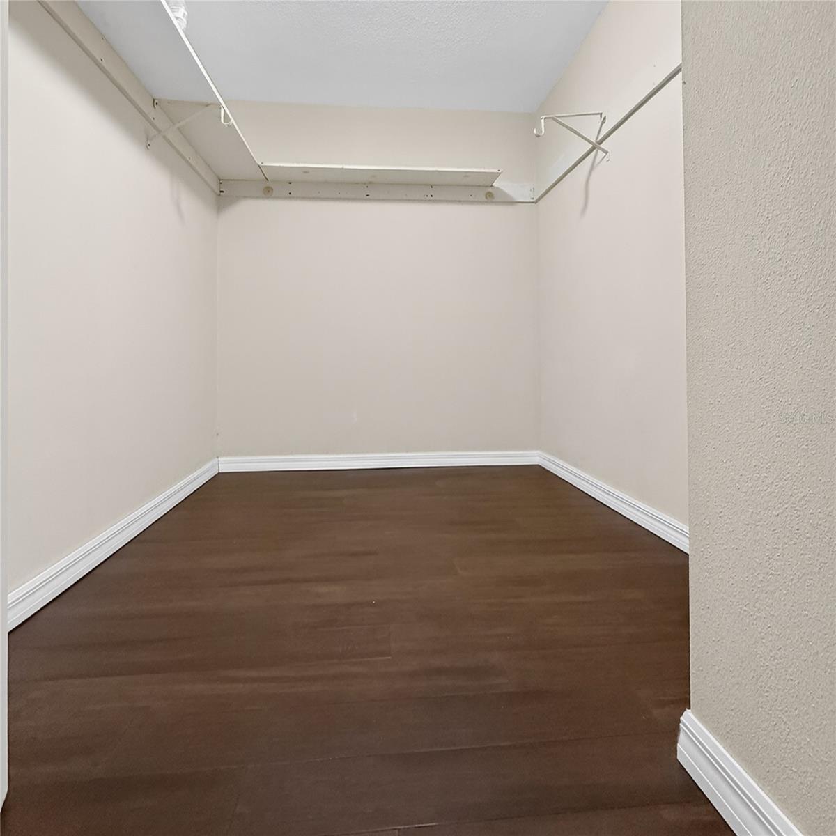 Image 19 of 24 For 17220 Estes Road